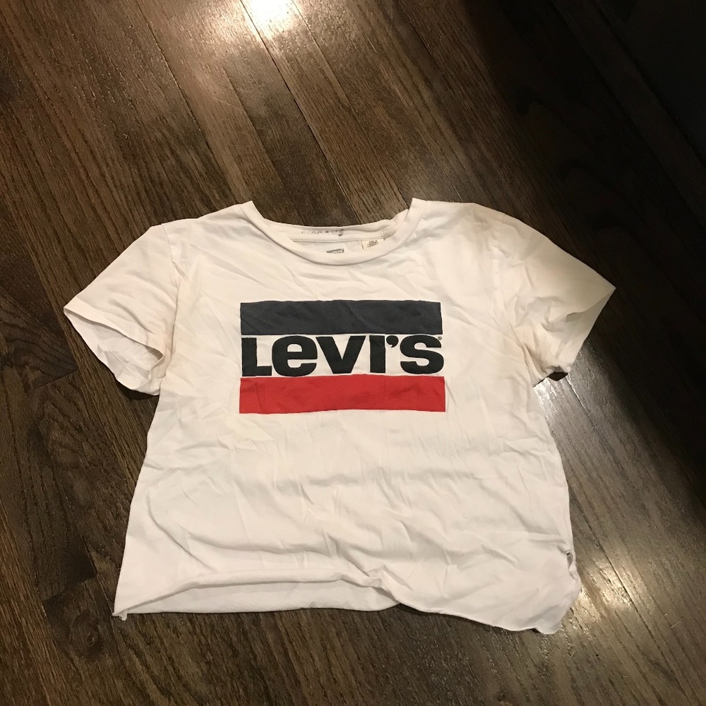 White Levis T-shirt